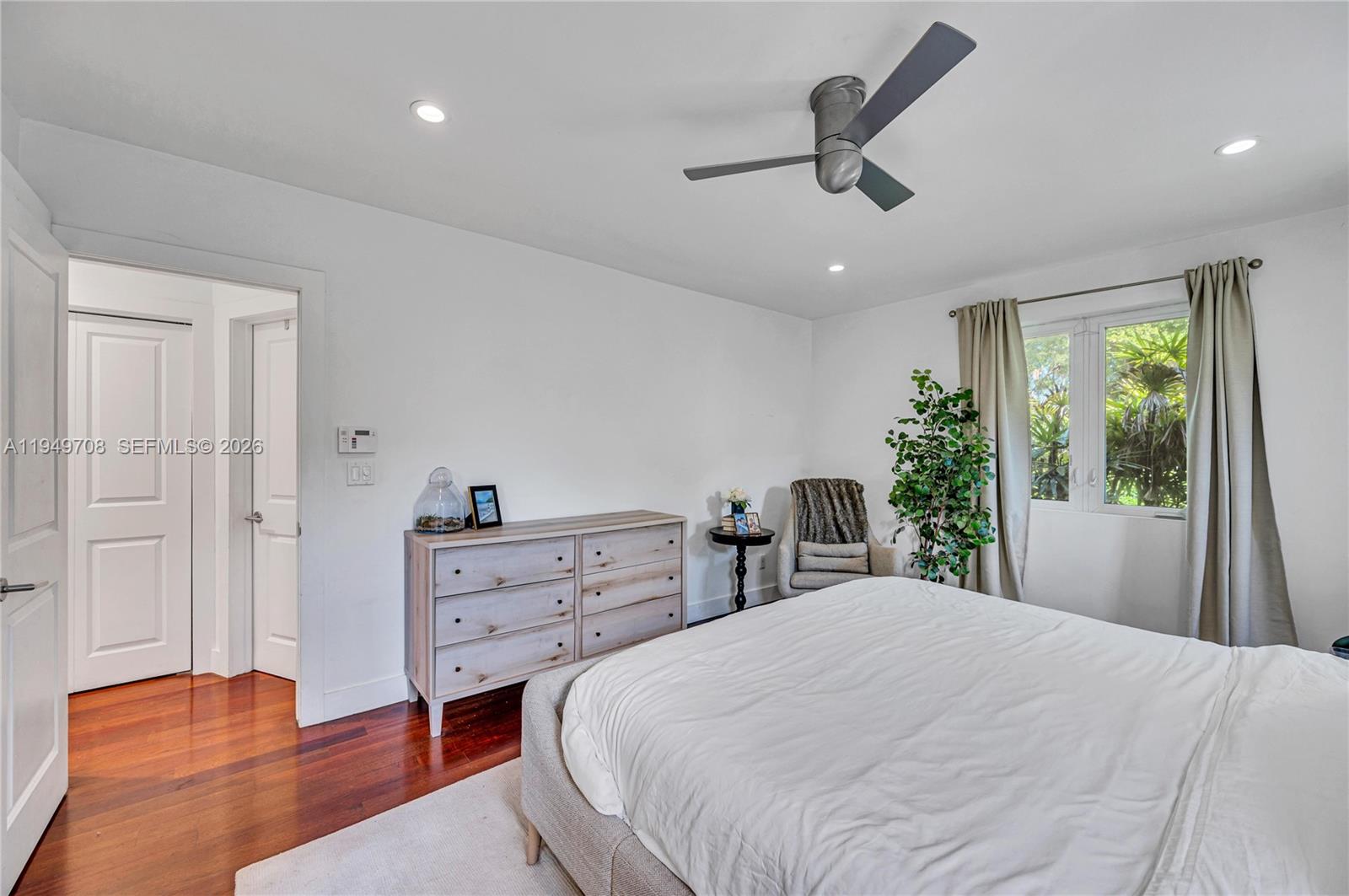 CORAL GABLES RIVIERA SEC - Residential