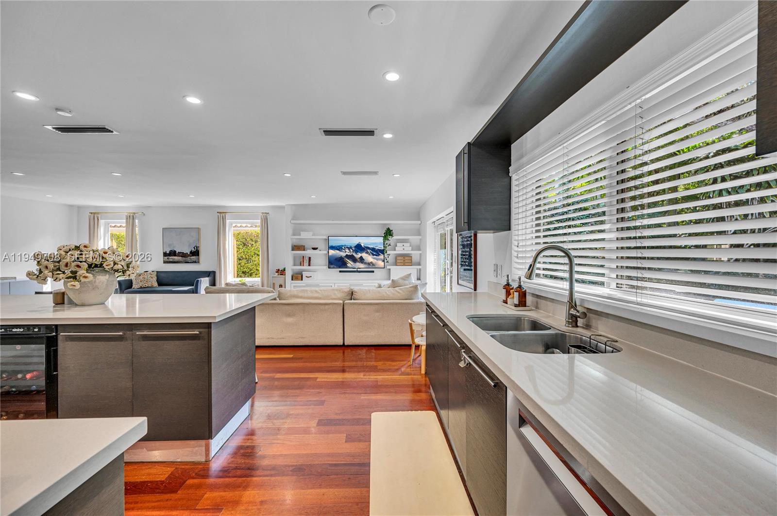 CORAL GABLES RIVIERA SEC - Residential