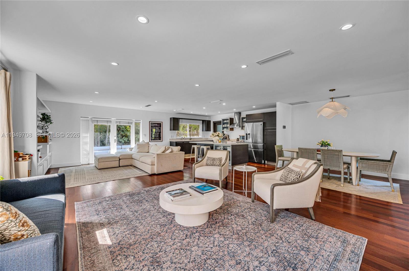 CORAL GABLES RIVIERA SEC - Residential