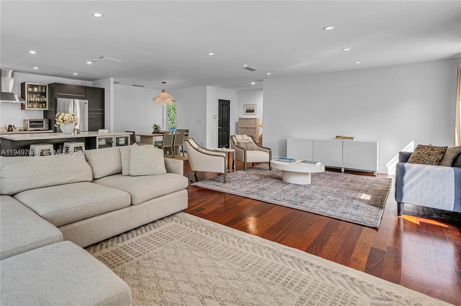 CORAL GABLES RIVIERA SEC - Residential