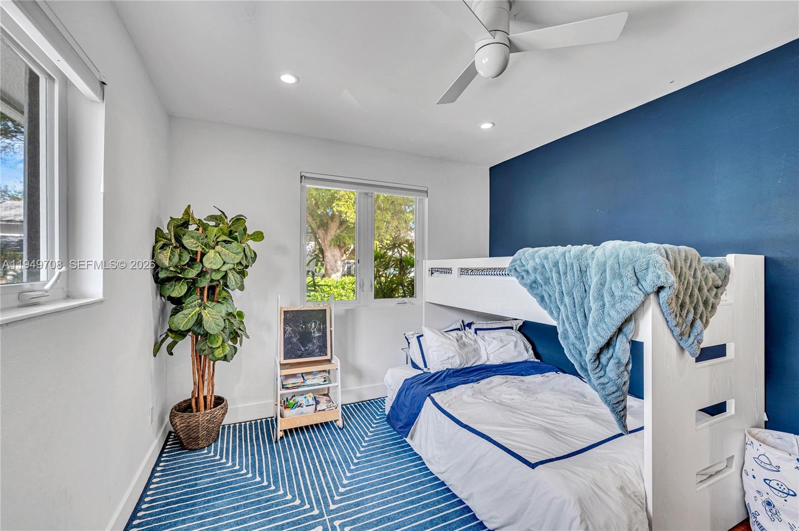 CORAL GABLES RIVIERA SEC - Residential