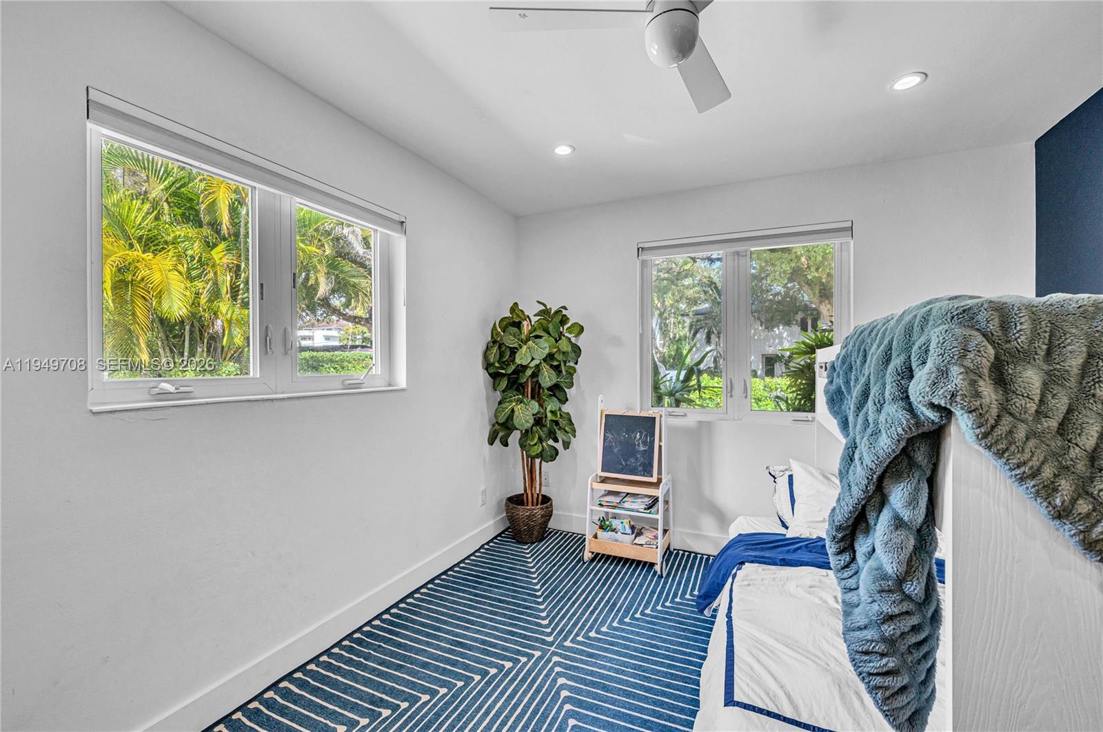 CORAL GABLES RIVIERA SEC - Residential