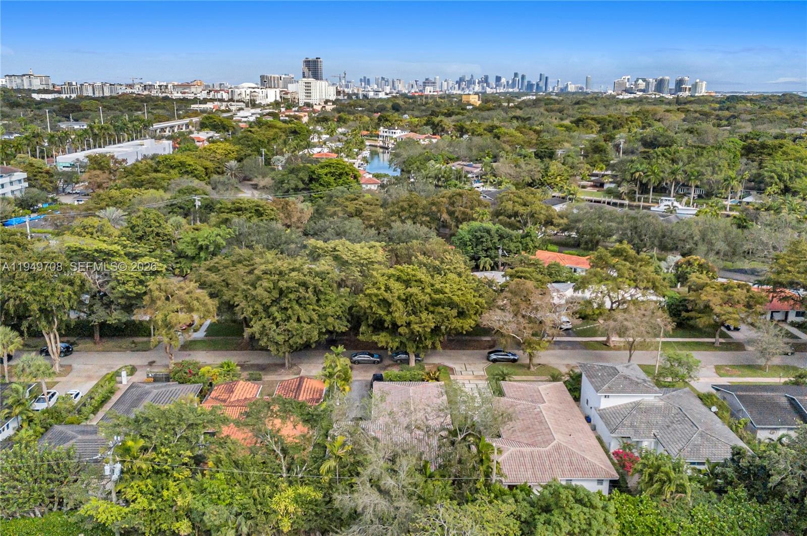 CORAL GABLES RIVIERA SEC - Residential