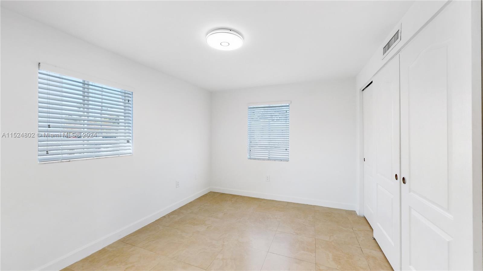 THE PINES - Residential Income