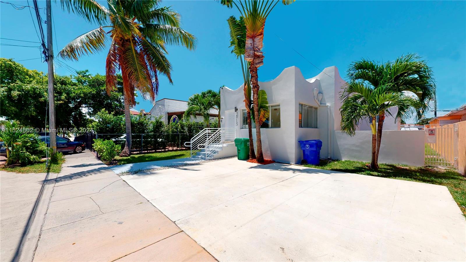 THE PINES - Residential Income