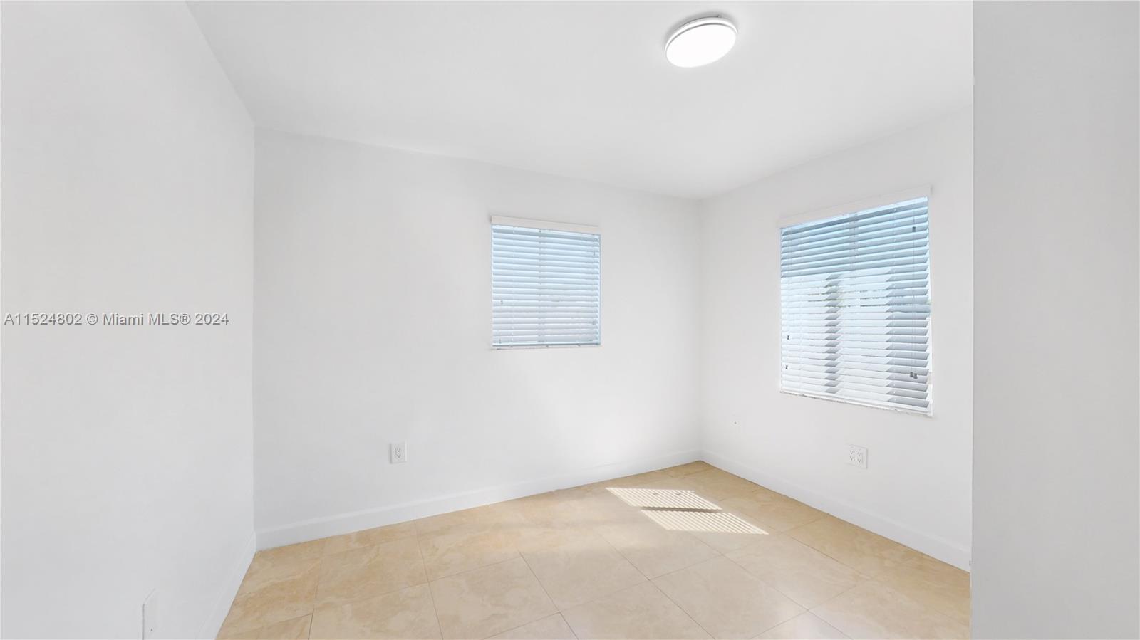 THE PINES - Residential Income