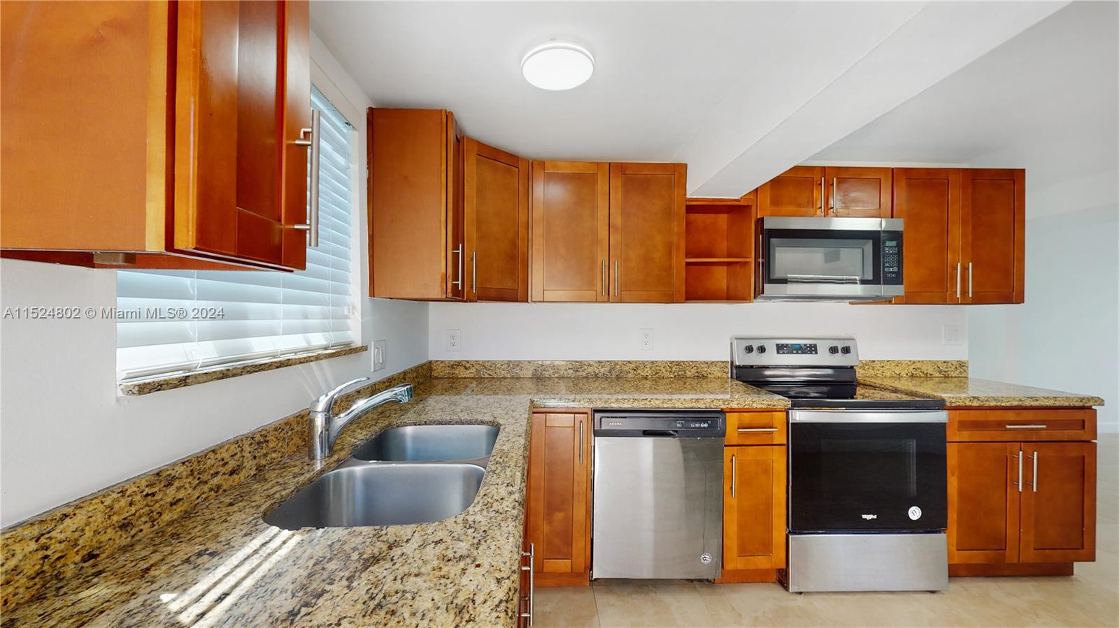 THE PINES - Residential Income