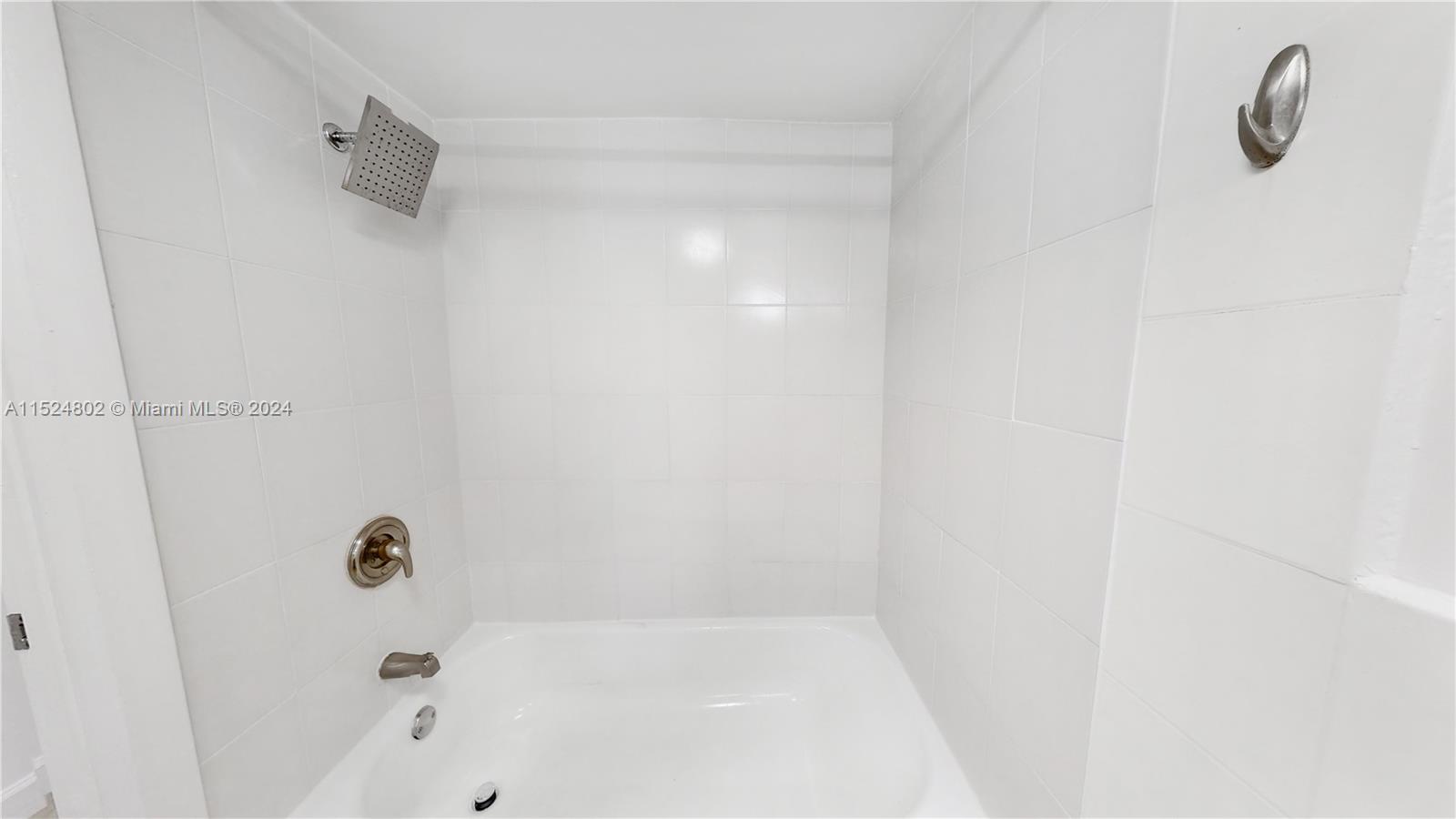 THE PINES - Residential Income