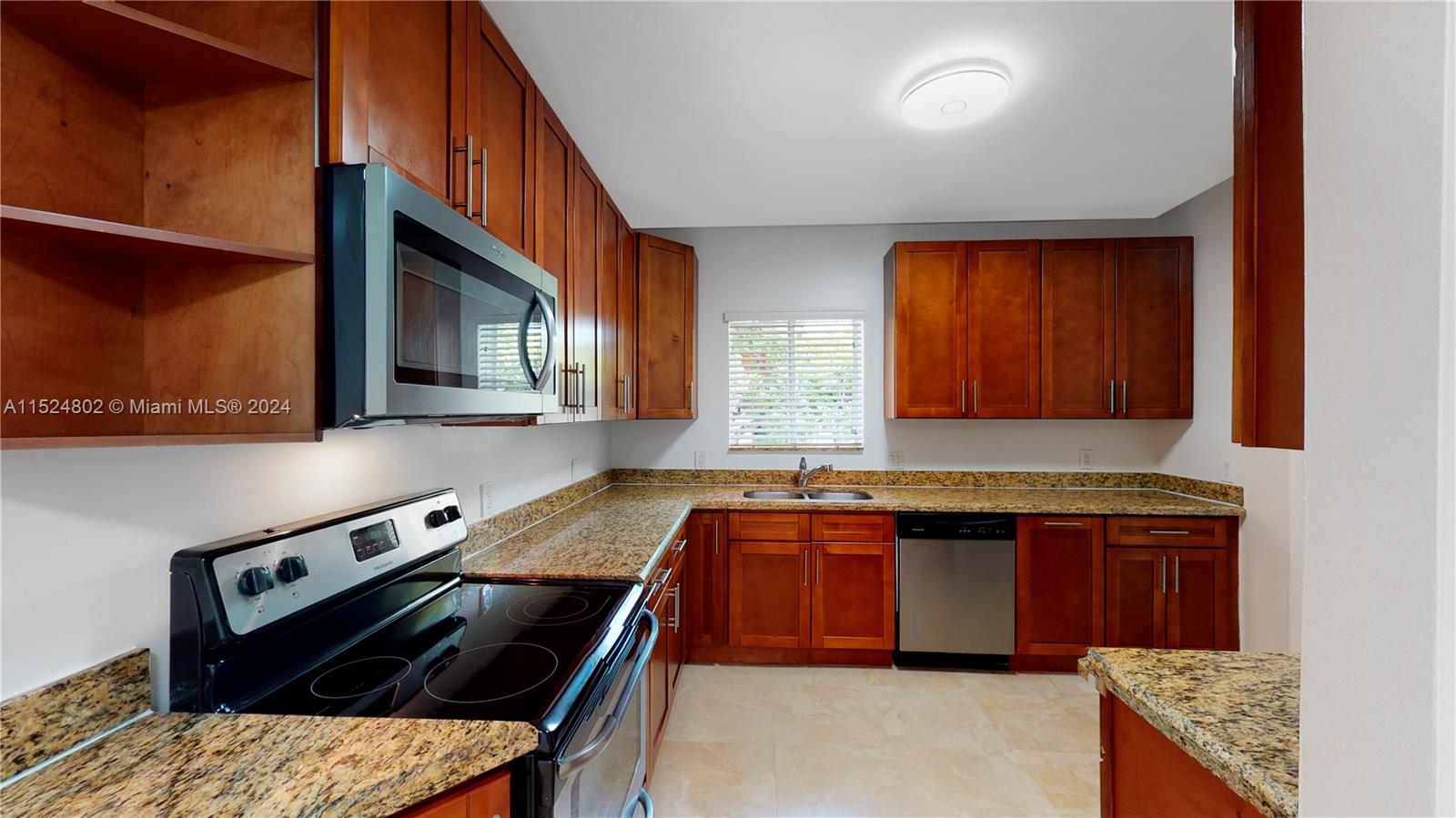 THE PINES - Residential Income