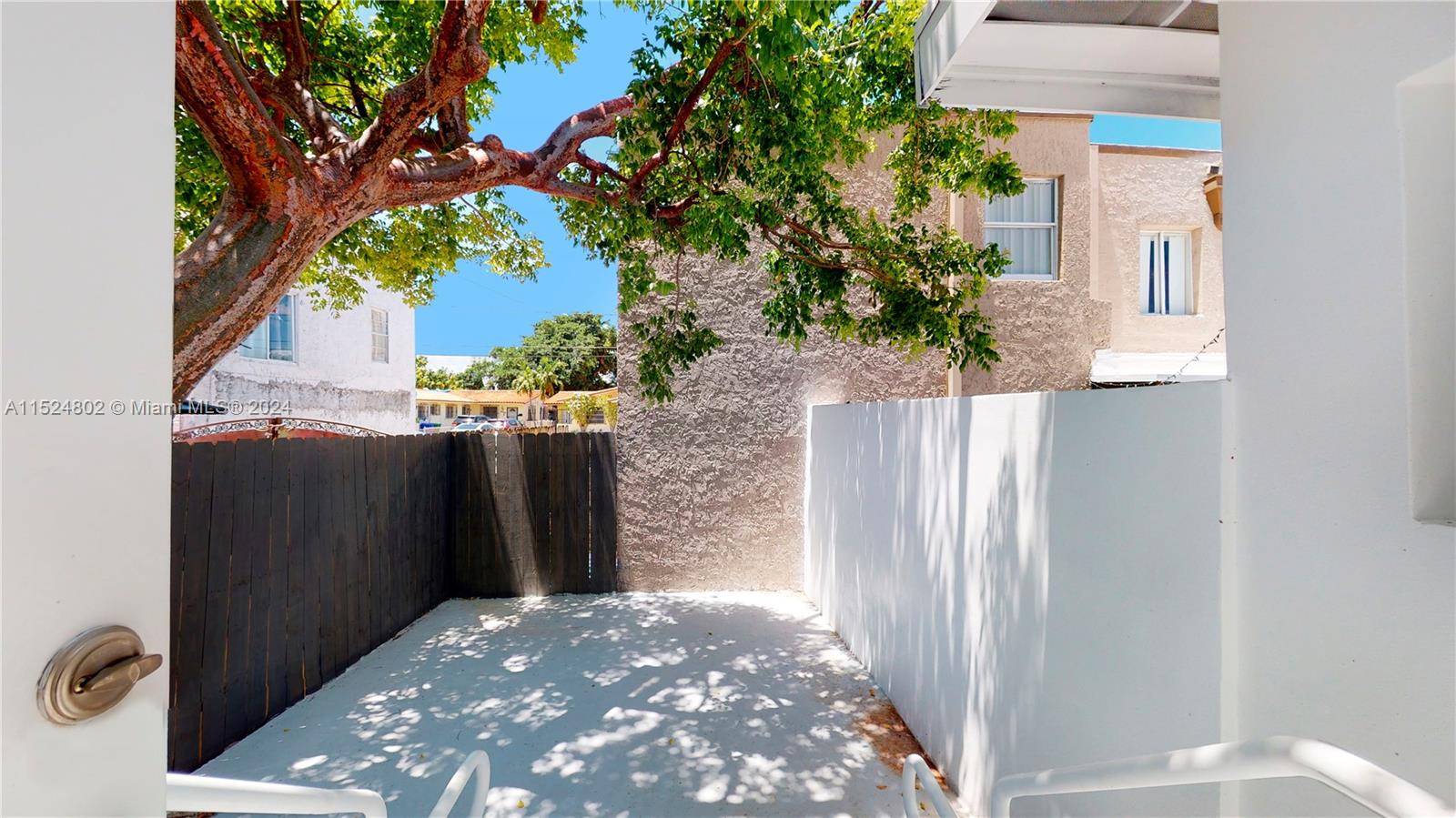 THE PINES - Residential Income