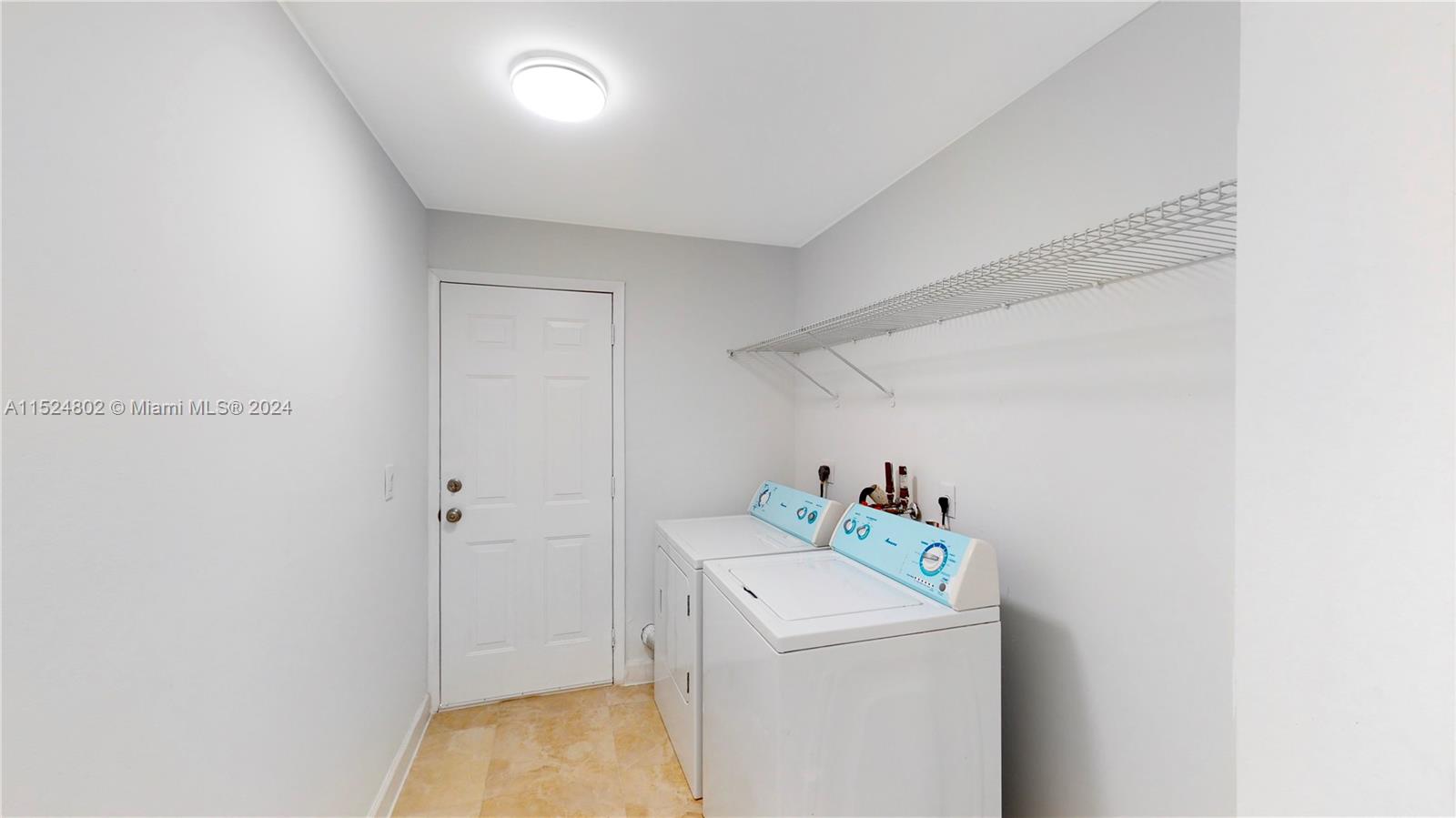 THE PINES - Residential Income