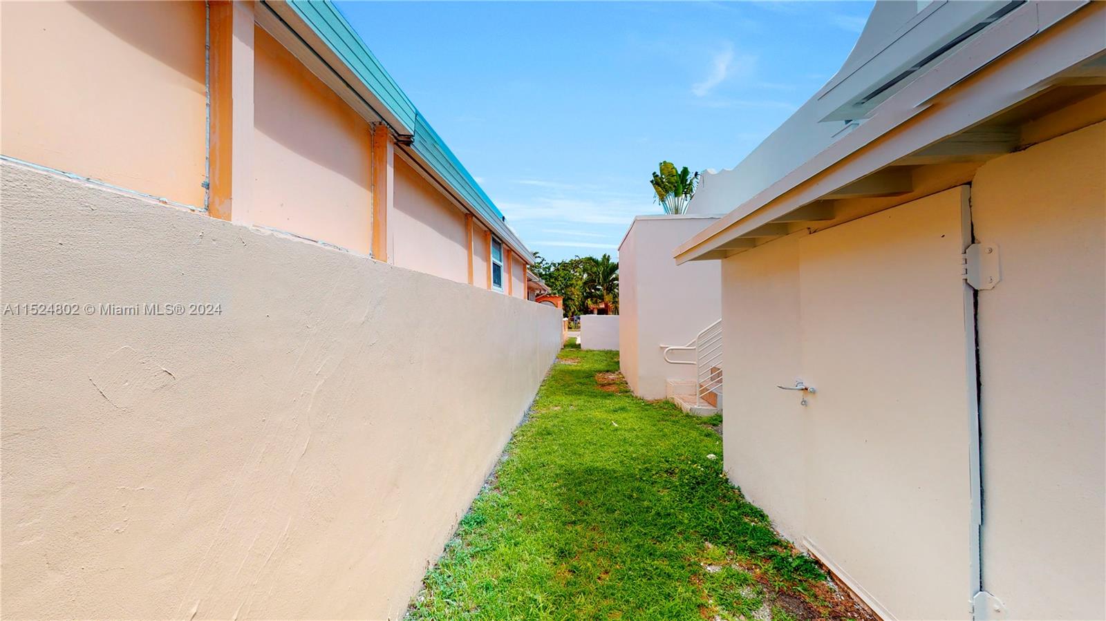 THE PINES - Residential Income