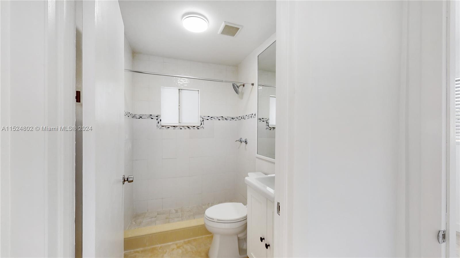 THE PINES - Residential Income