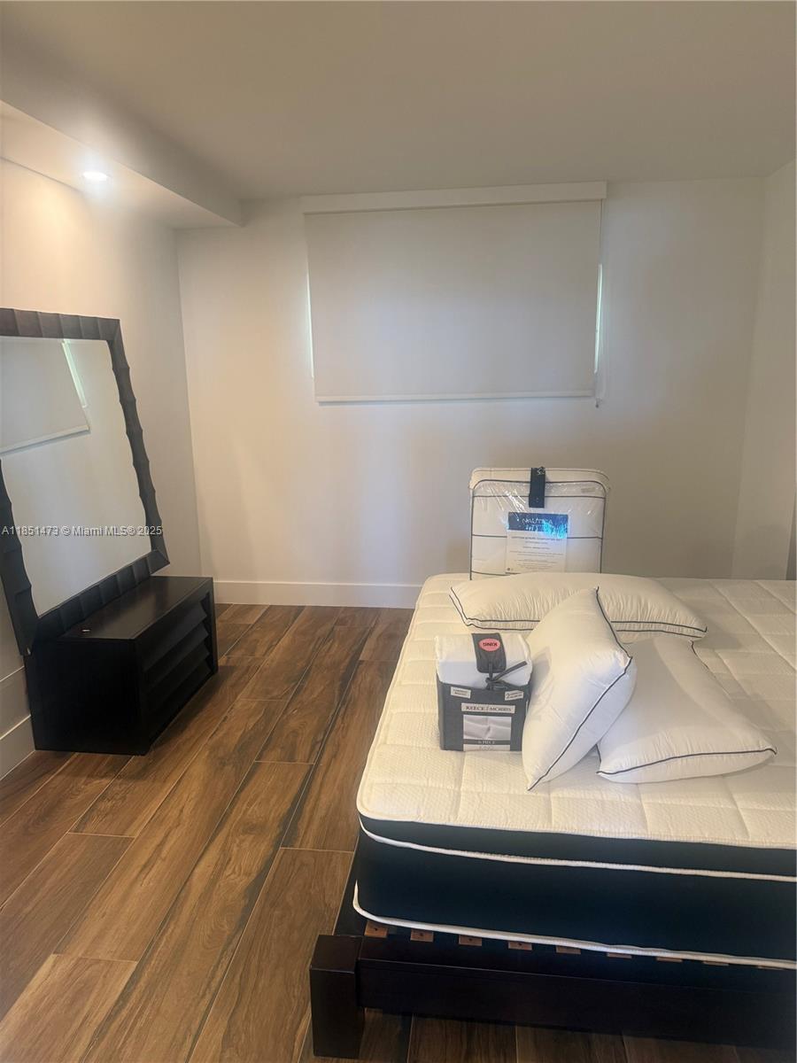 1717 N Bayshore Dr B-4154