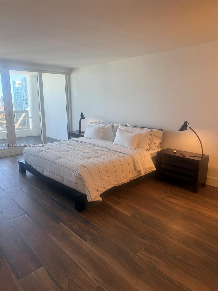 VENETIA CONDO - Residential Lease