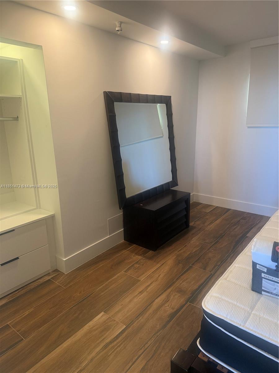 VENETIA CONDO - Residential Lease