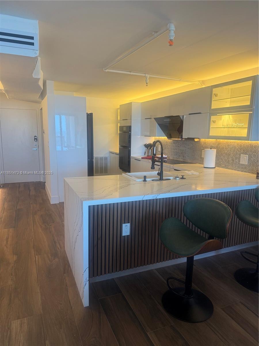 VENETIA CONDO - Residential Lease