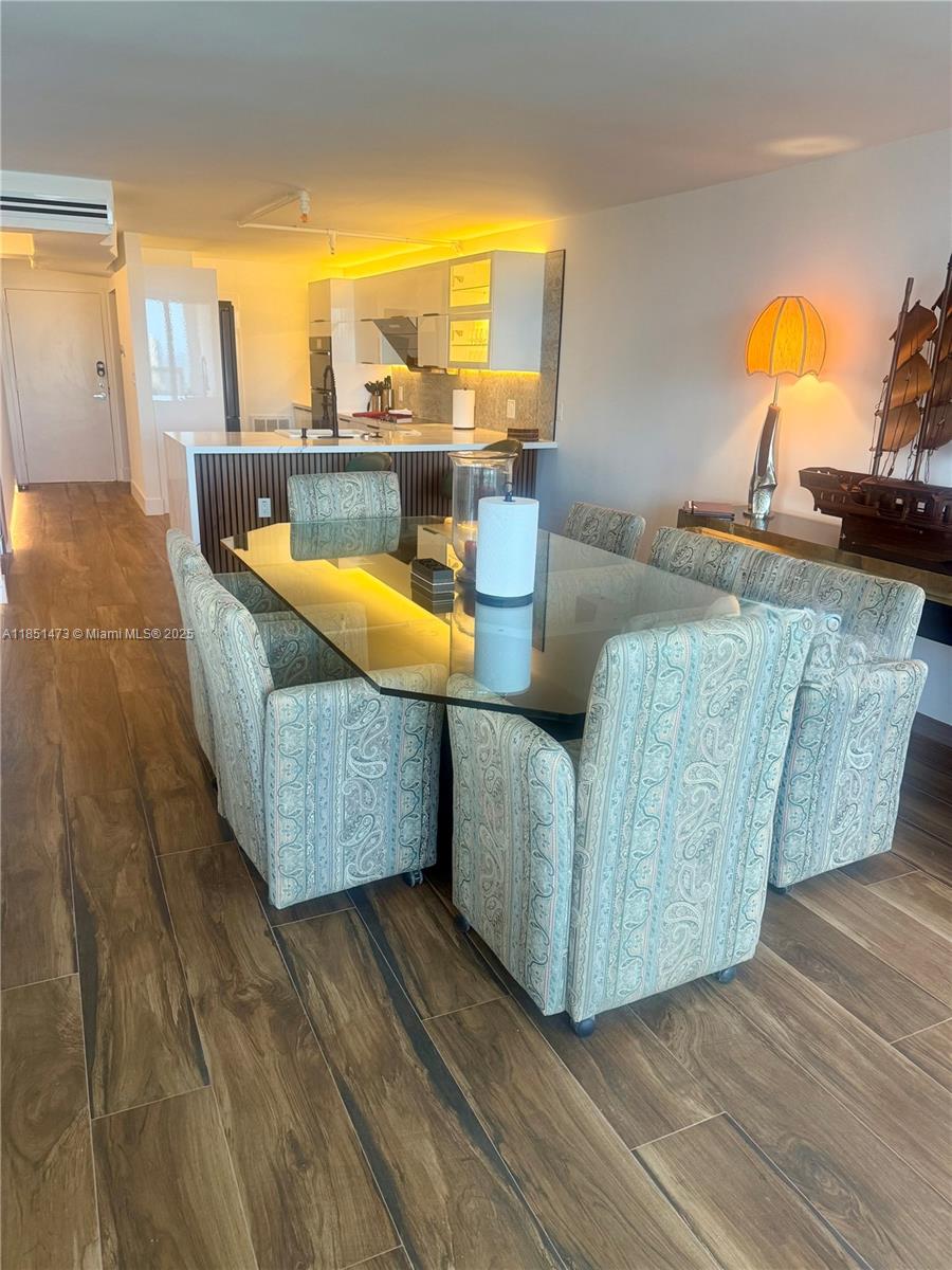 VENETIA CONDO - Residential Lease