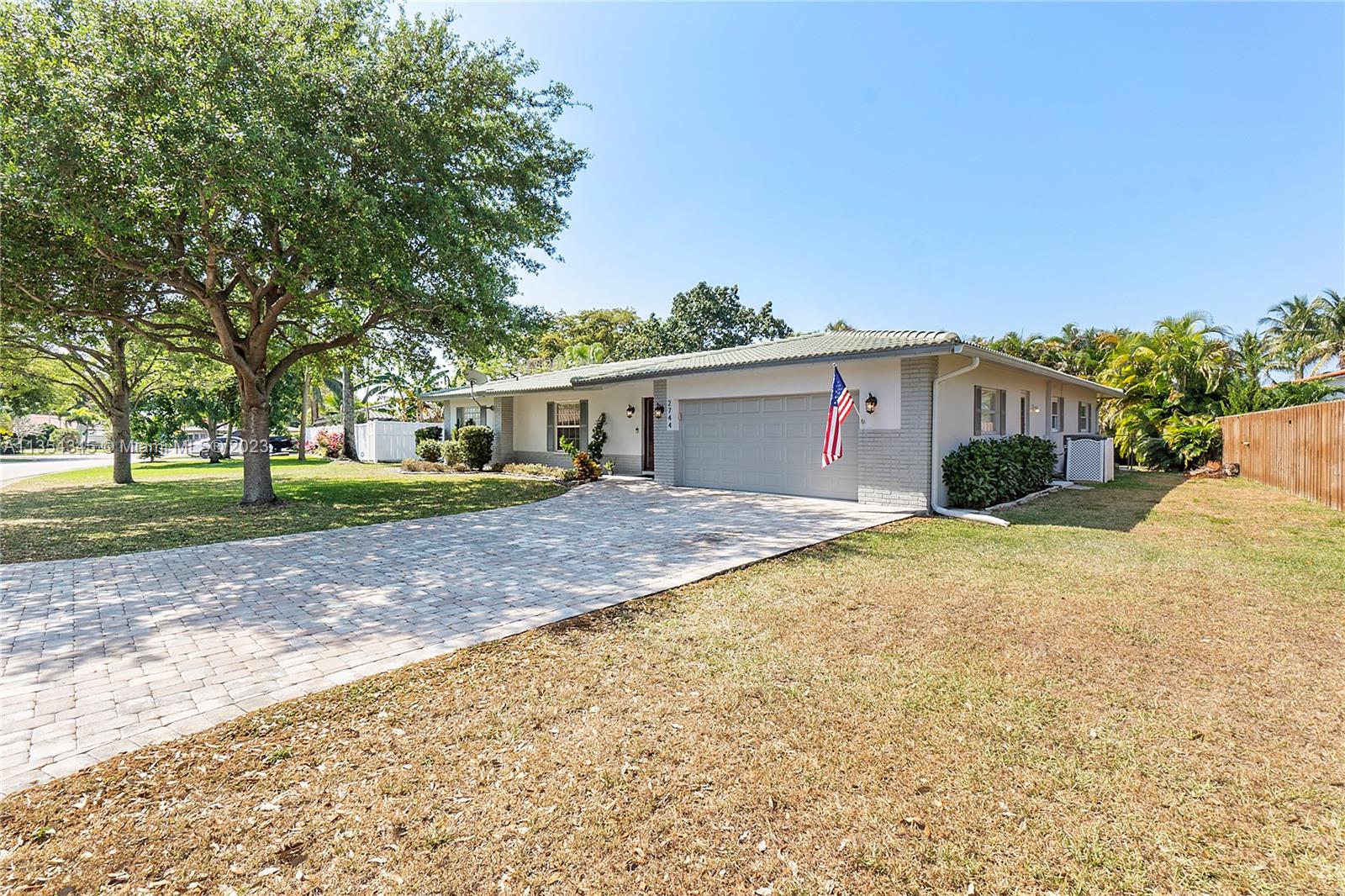 FOREST HILLS - Residential