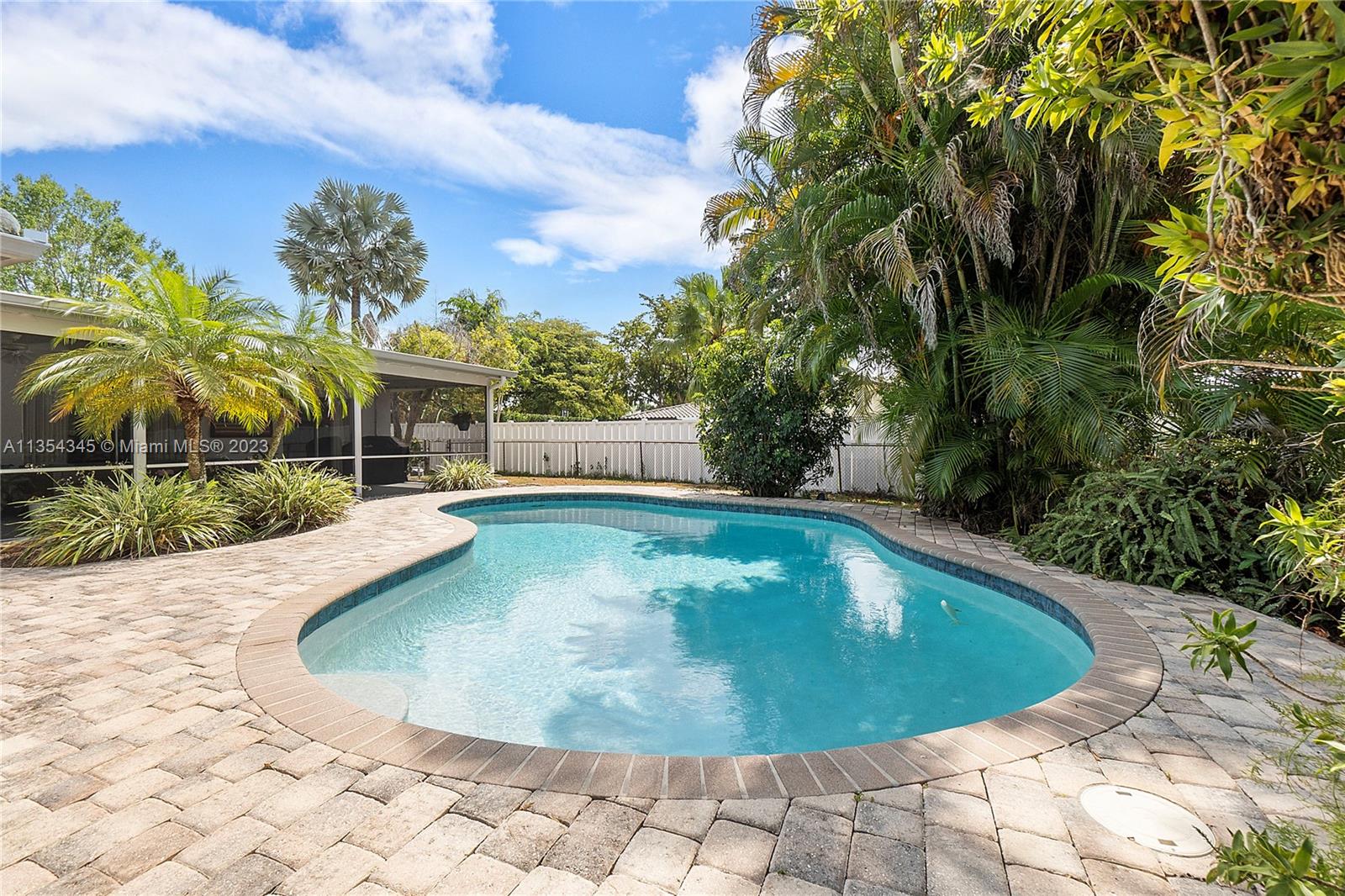 FOREST HILLS - Residential