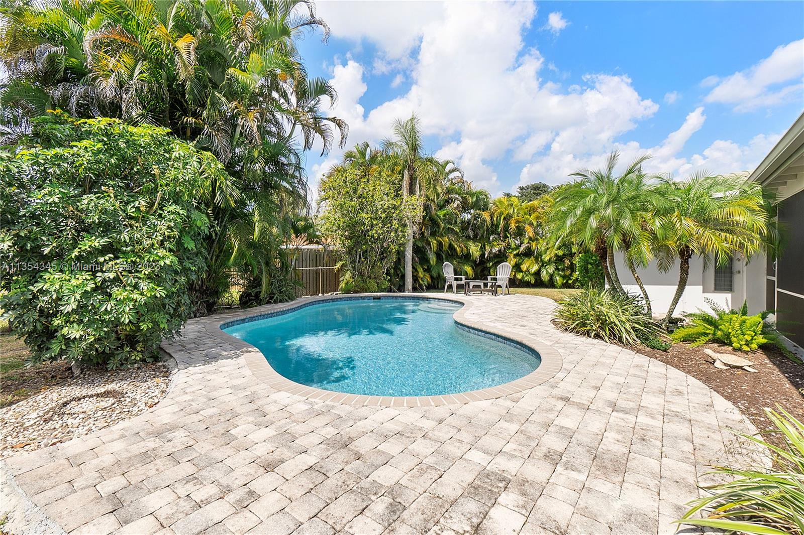 FOREST HILLS - Residential