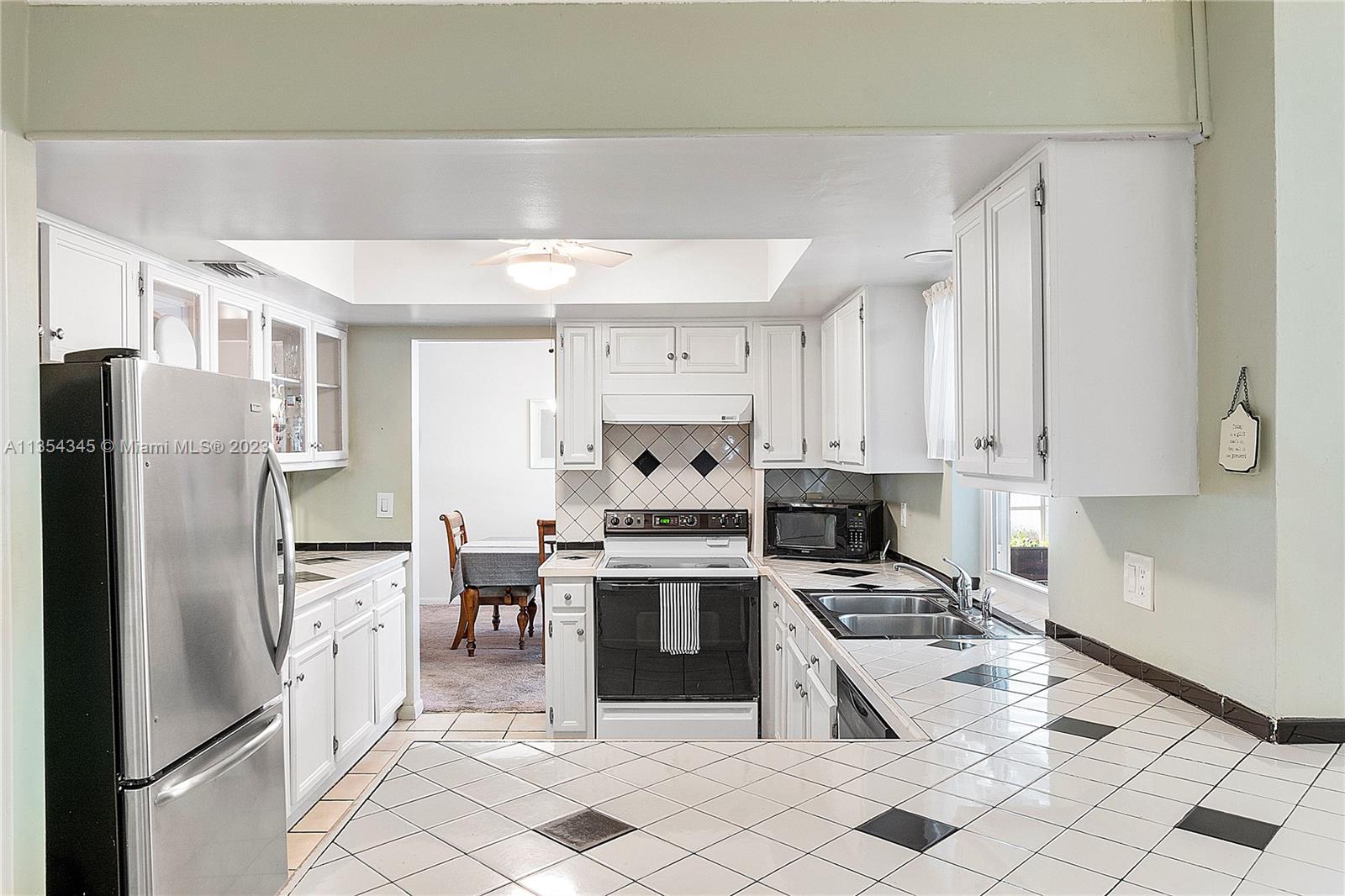 FOREST HILLS - Residential