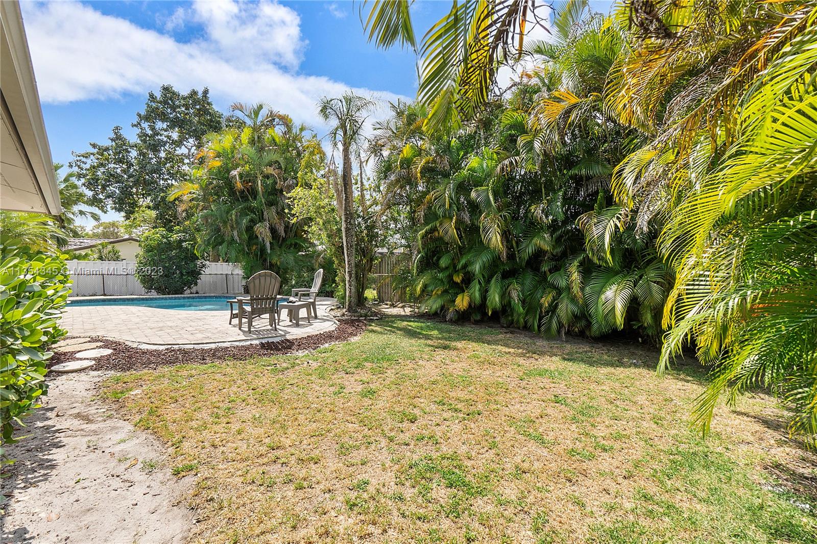 FOREST HILLS - Residential