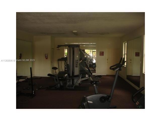 FONTAINEBLEAU GARDENS CON - Residential Lease