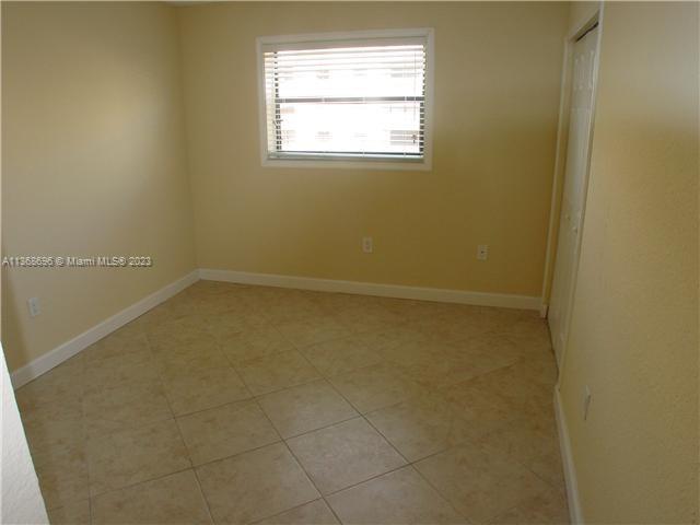 FONTAINEBLEAU GARDENS CON - Residential Lease