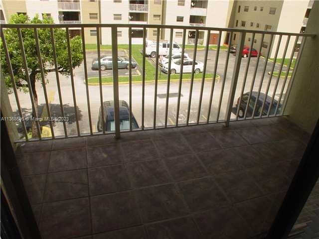 FONTAINEBLEAU GARDENS CON - Residential Lease