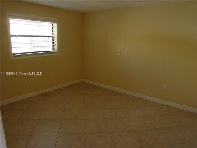 FONTAINEBLEAU GARDENS CON - Residential Lease