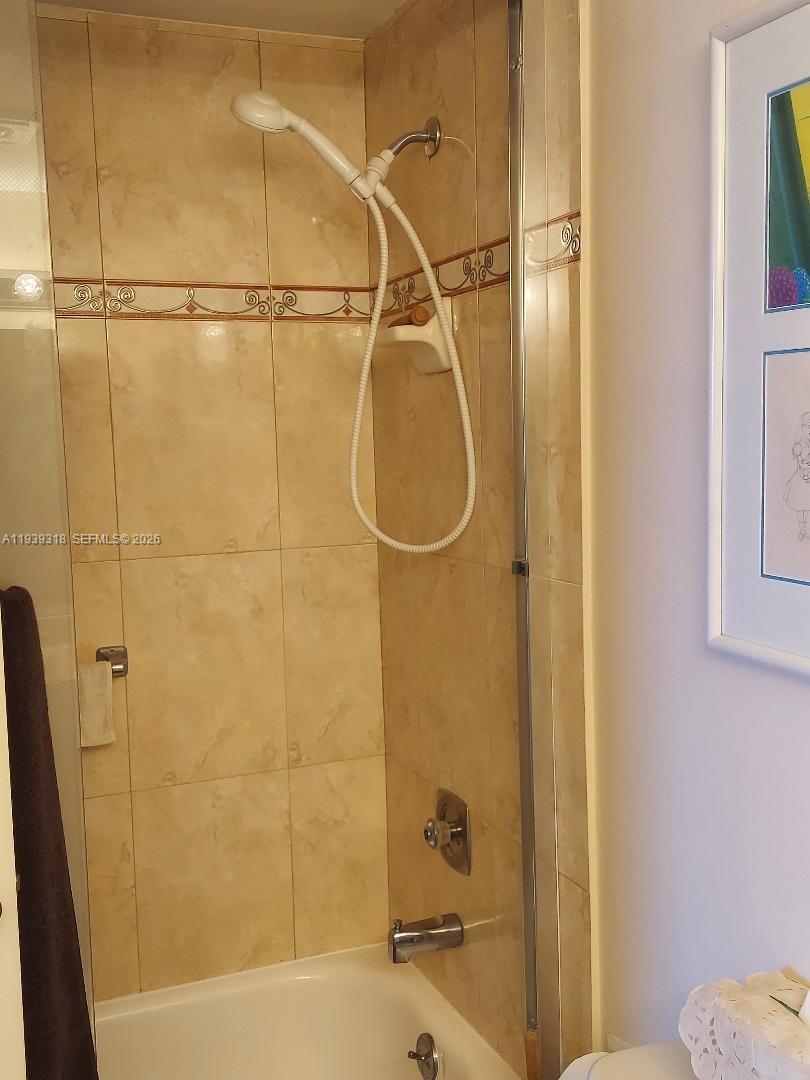 HILLCREST EAST NO 27 COND - Residential