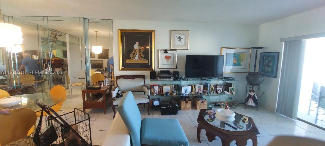 HILLCREST EAST NO 27 COND - Residential