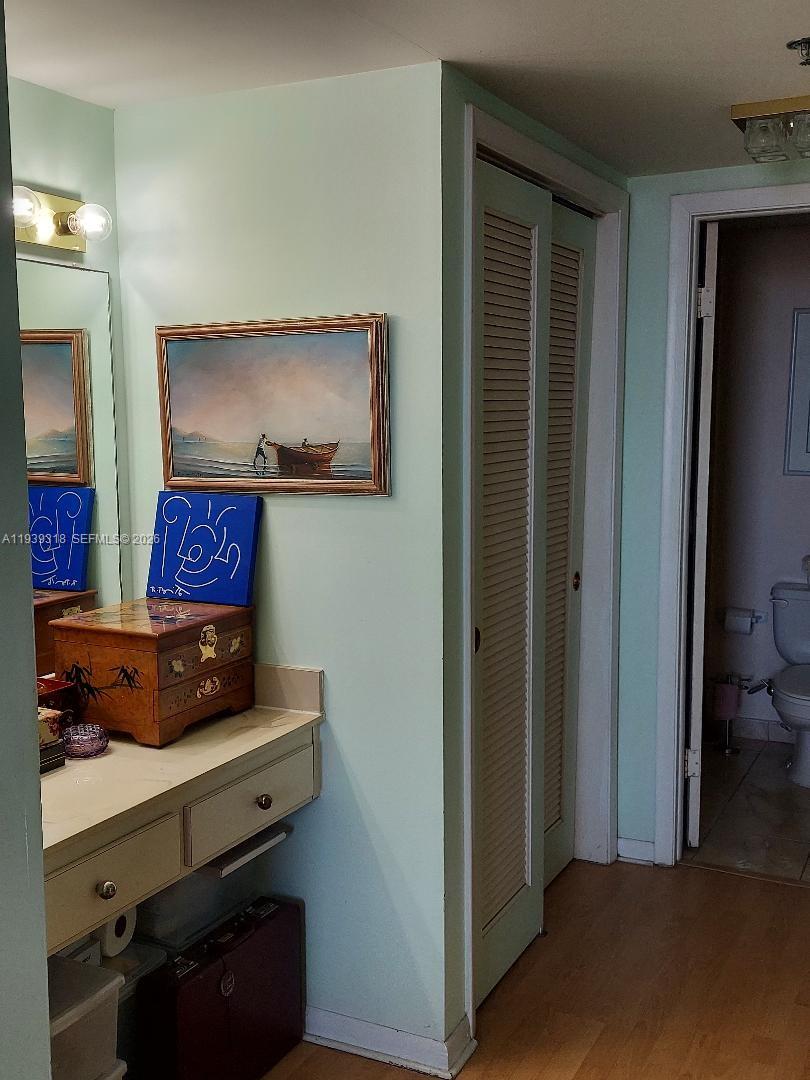 HILLCREST EAST NO 27 COND - Residential