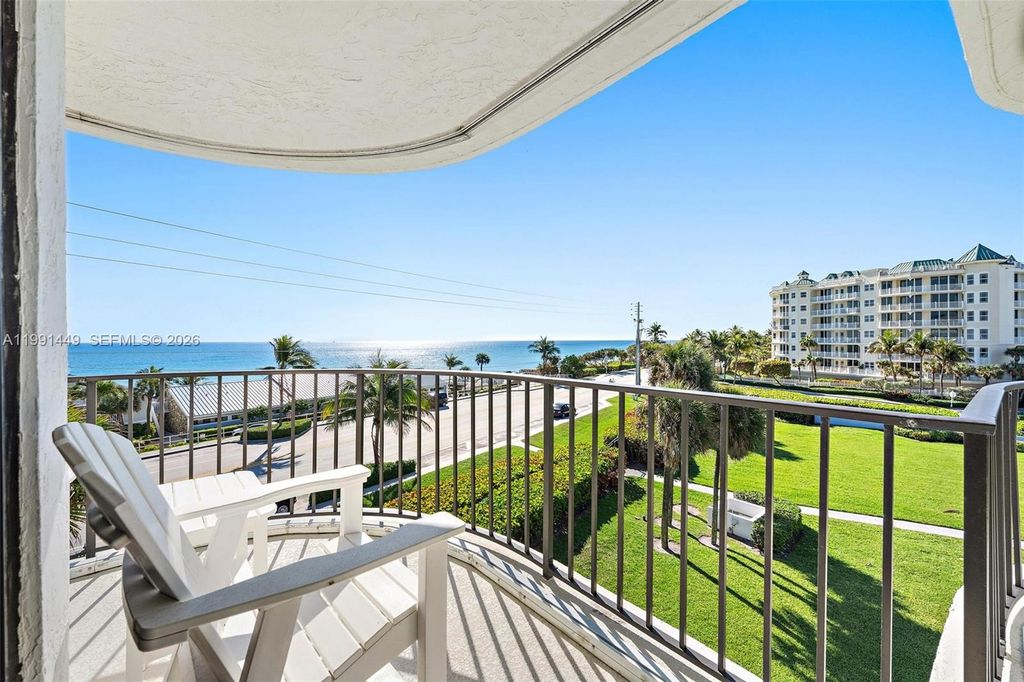 Photo of 1300 S Highway A1a #402, Jupiter, FL 33477 (MLS # A11991449)