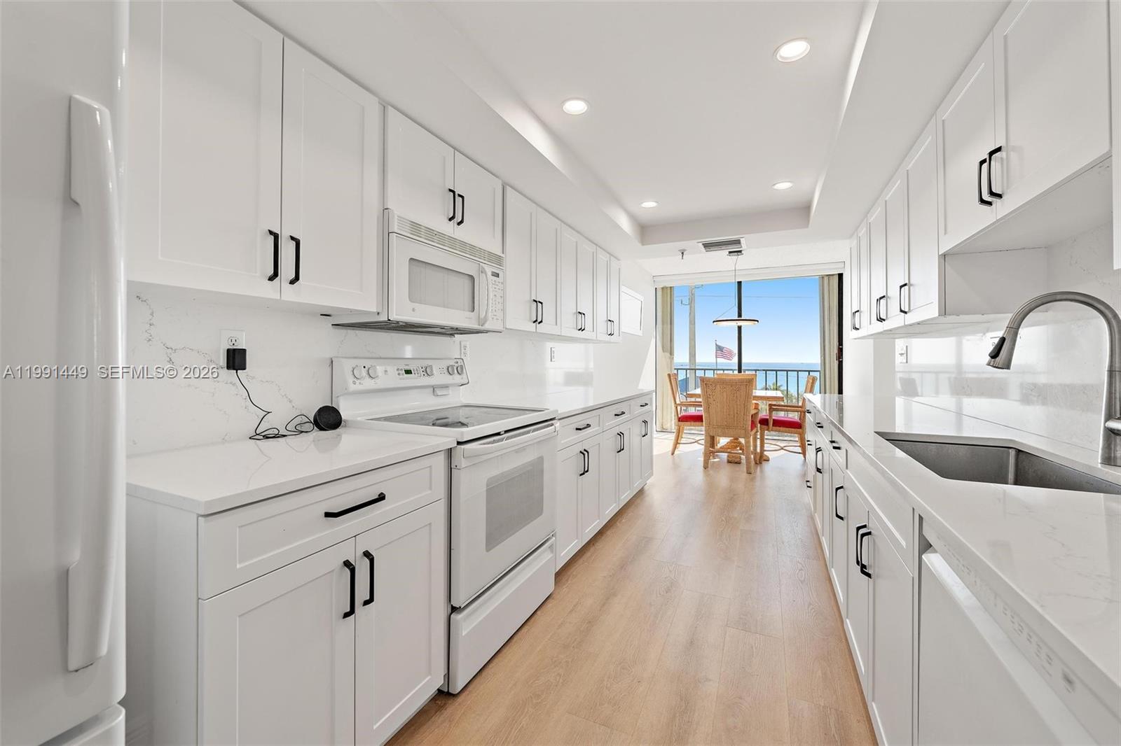 1300 S Highway A1a 402