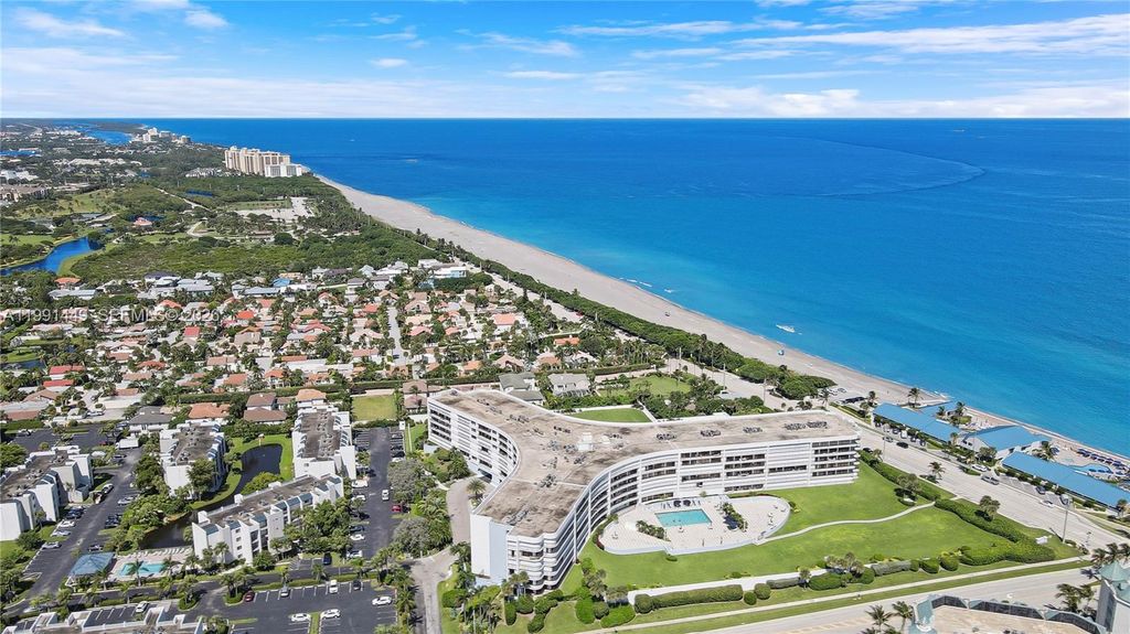 Photo of 1300 S Highway A1a #402, Jupiter, FL 33477 (MLS # A11991449)