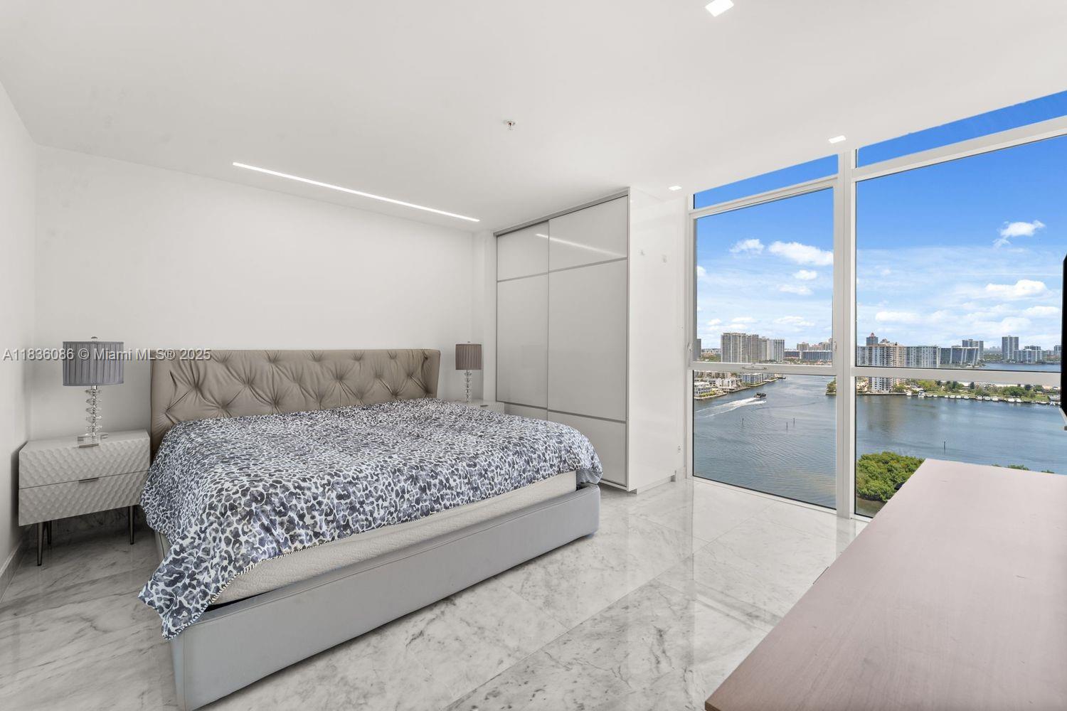 400 SUNNY ISLES CONDO WES - Residential