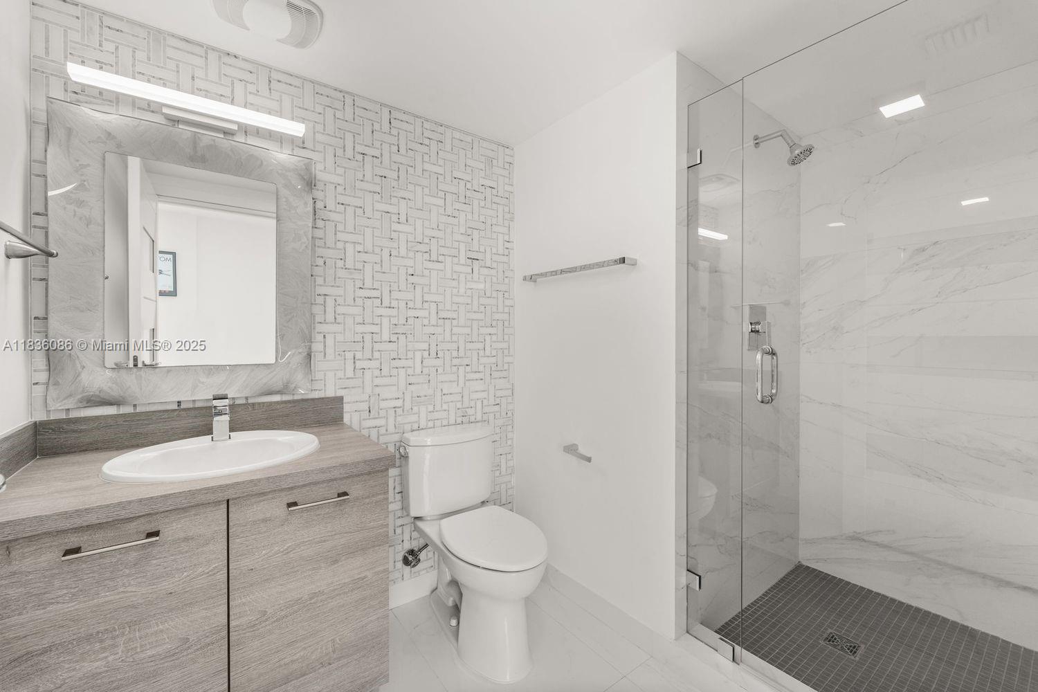 400 SUNNY ISLES CONDO WES - Residential