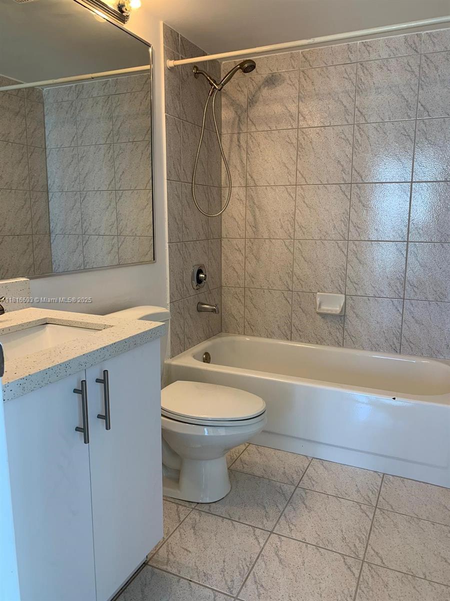 KING DAVID TOWERS CONDO - Residential Lease