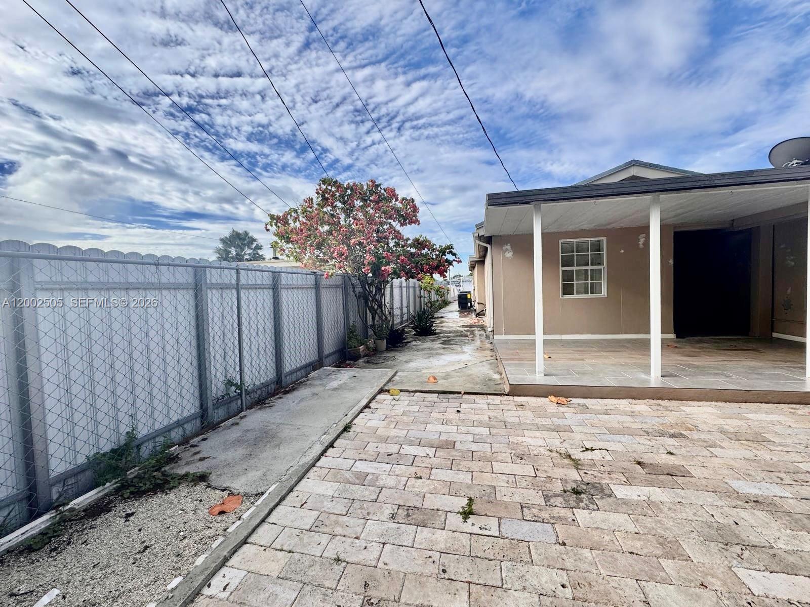 HIALEAH 14TH ADDN REV PL - Residential Income