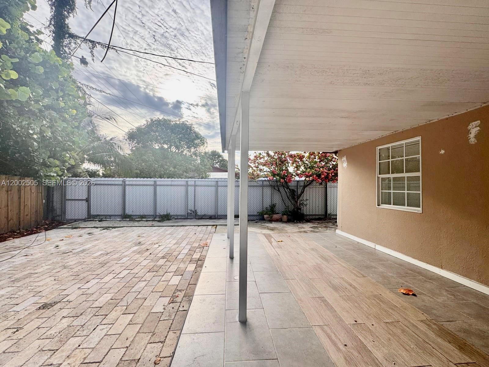 HIALEAH 14TH ADDN REV PL - Residential Income