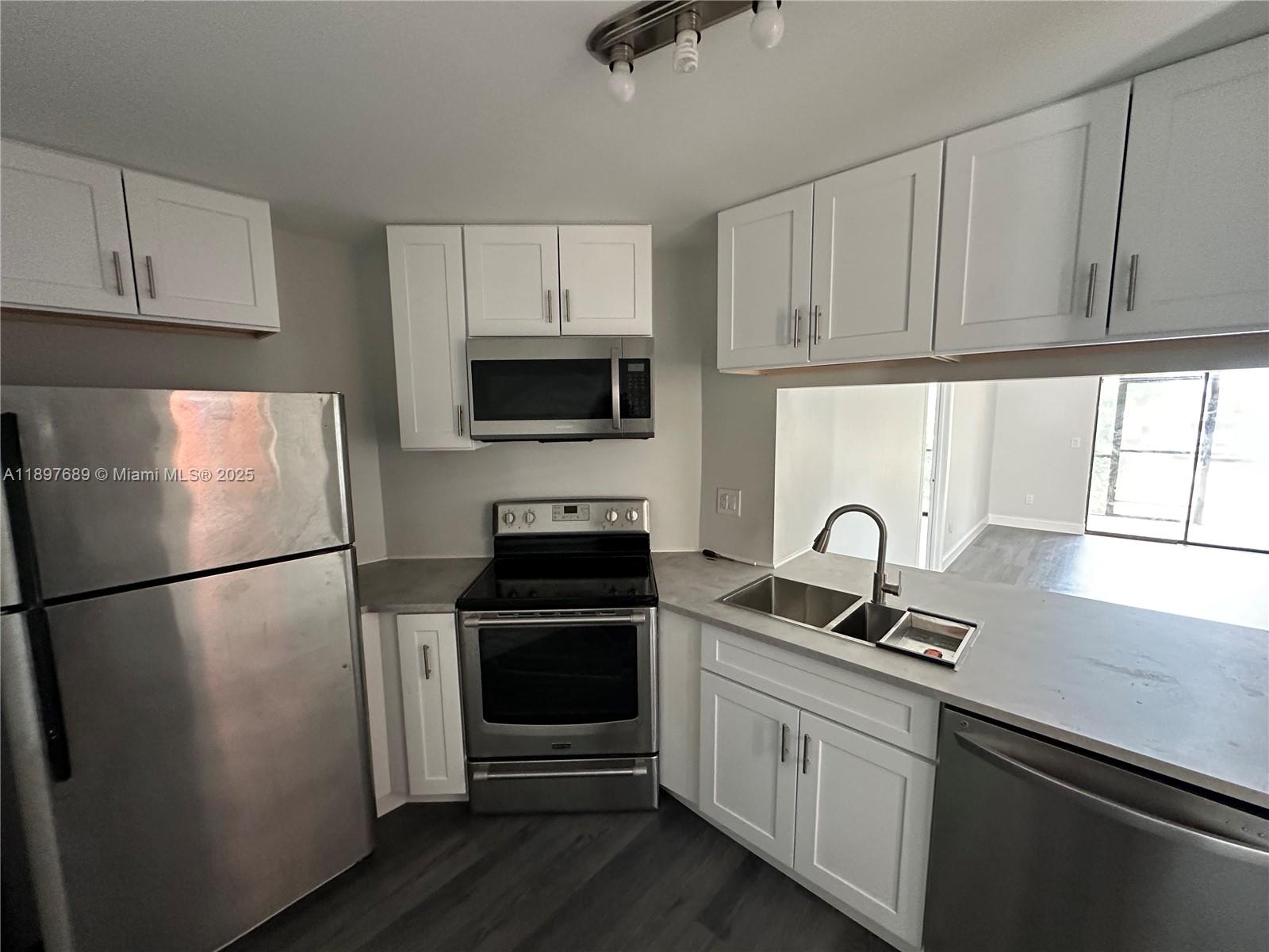 MONTEREY CONDO THREE - Residential Lease