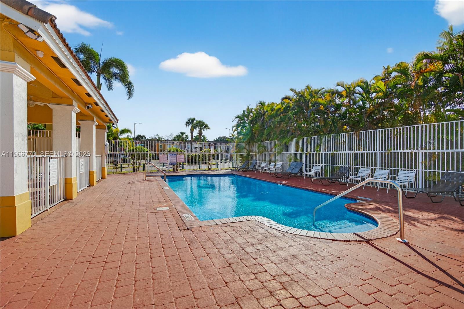 CASA DEL SUR - Residential