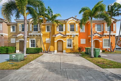 Photo of 761 SE 2nd St, Homestead, FL 33030 (MLS # A11966770)