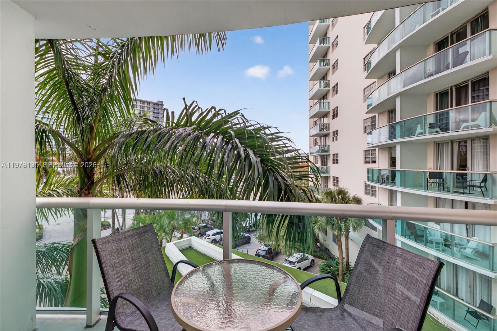 TIDES ON HOLLYWOOD BEACH - Residential Lease