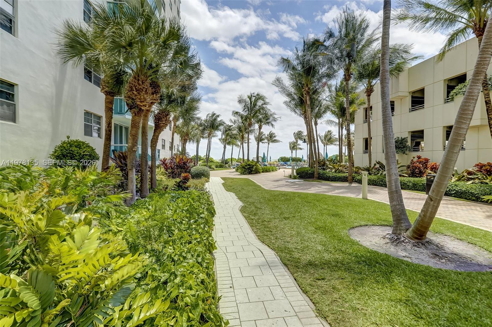 TIDES ON HOLLYWOOD BEACH - Residential Lease