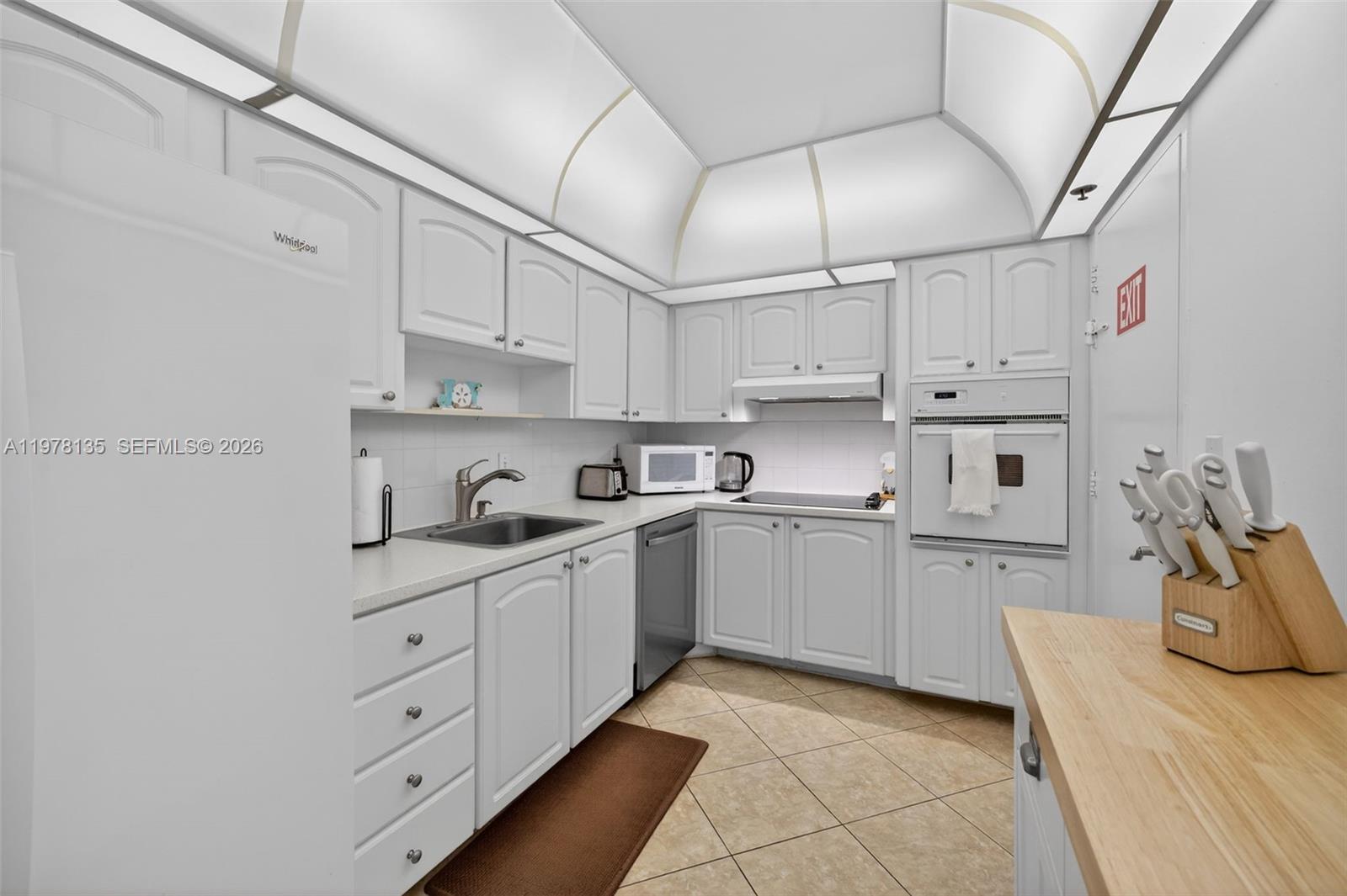 TIDES ON HOLLYWOOD BEACH - Residential Lease