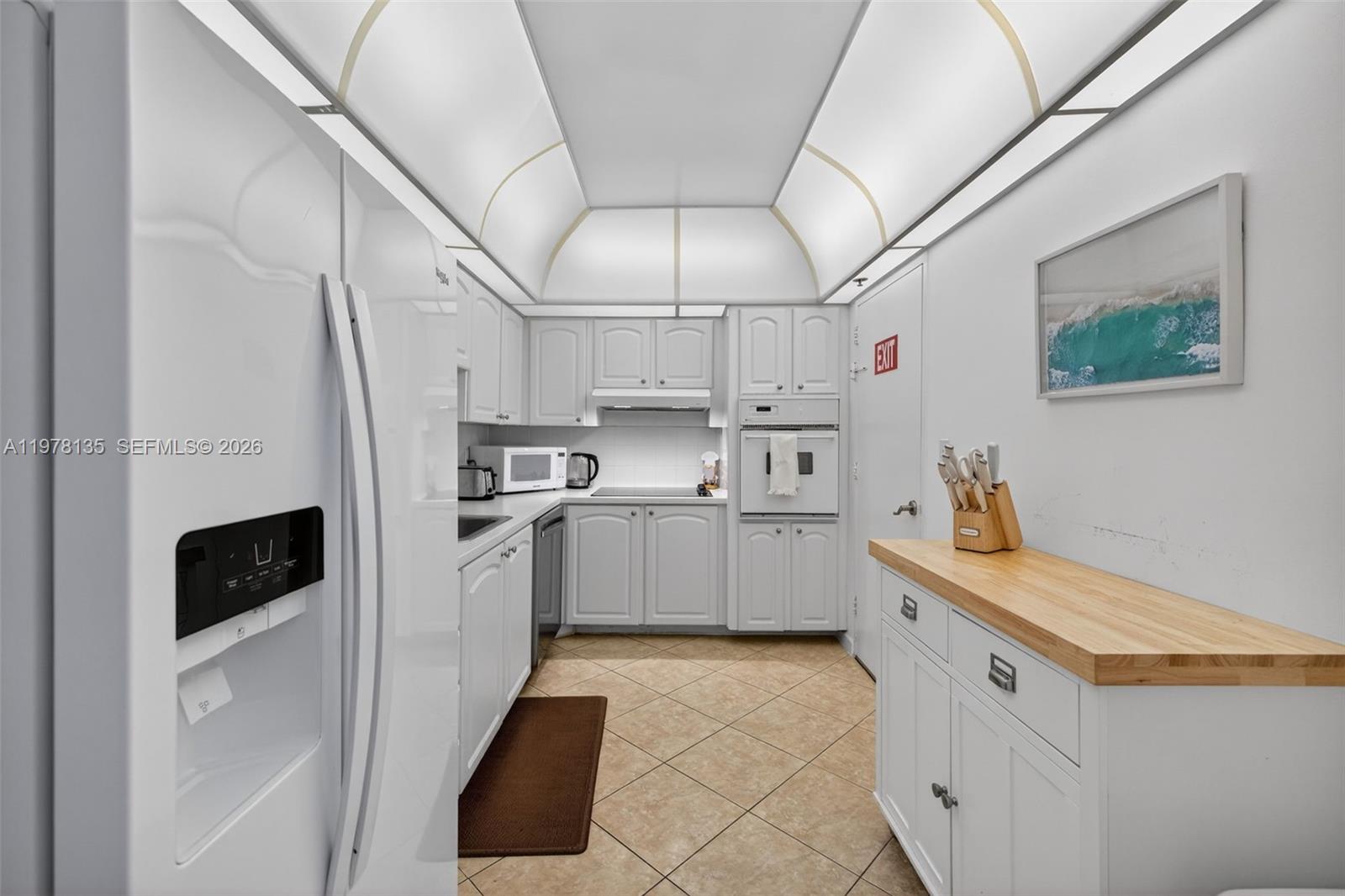 TIDES ON HOLLYWOOD BEACH - Residential Lease