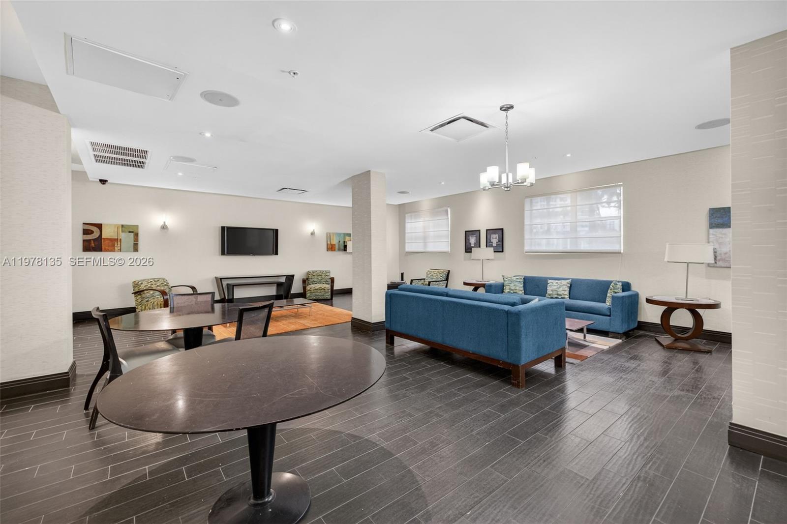 TIDES ON HOLLYWOOD BEACH - Residential Lease